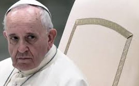 El papa Francisco fue hospitalizado en Roma