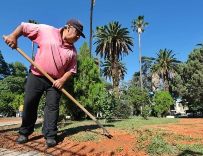BRONCA - Placero cobra $ 30 mil pesos por mes “Y hace tres meses no le pagan”