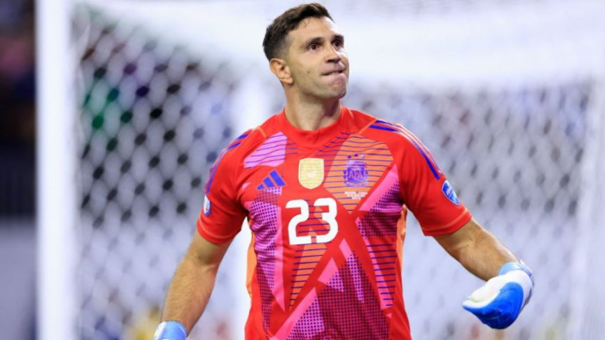 Con un "Dibu" gigante, Argentina le ganó a Ecuador por penales y pasó a Semis