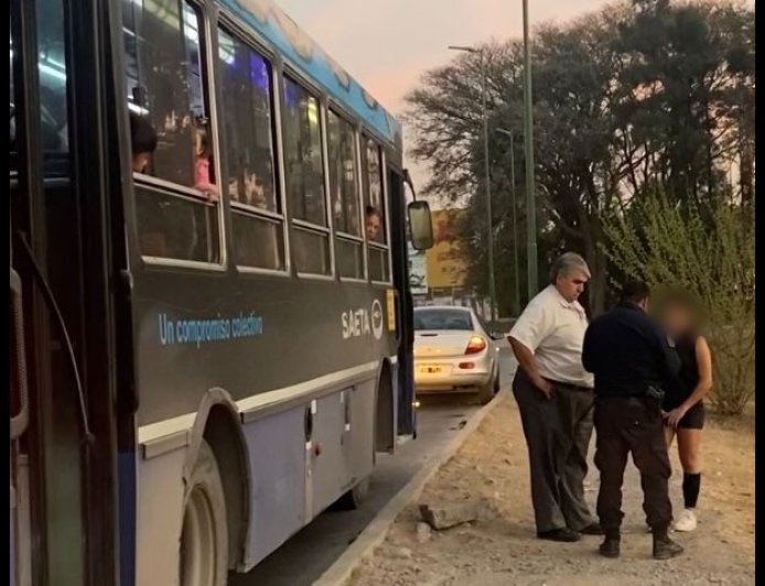 UN HOMBRE FUE DETENIDO POR MANOSEAR A UNA MENOR EN EL COLECTIVO 5B