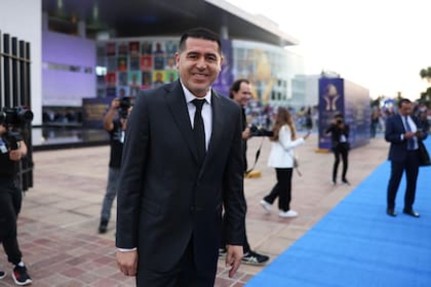 RIQUELME EN EL SALON DE LA FAMA