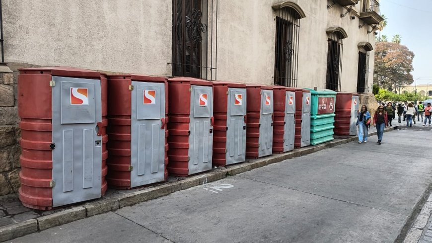 La Municipalidad instaló baños adaptados en inmediaciones de la Catedral