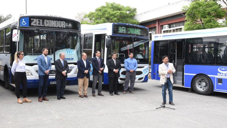 SAETA sumó 94 coches O Km: El gobernador Sáenz encabezó la presentación oficial
