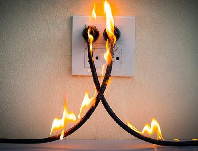 PELIGRO  - Advierten sobre la mala instalación eléctrica realizadas en los domicilios