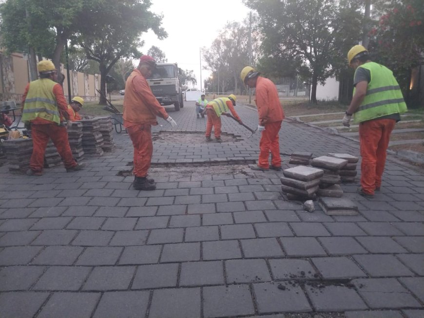 Arreglo de calzadas en el Barrio Grand Bourg, por hundimientos y roturas de pavimento