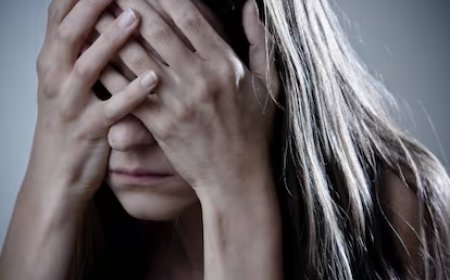 Acusado de someter a tocamientos a una mujer en un viaje argumentando que era “mal dormido”