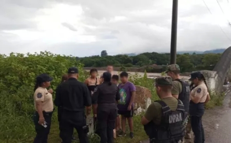 La Policía rescató a cinco personas en el río Wierna