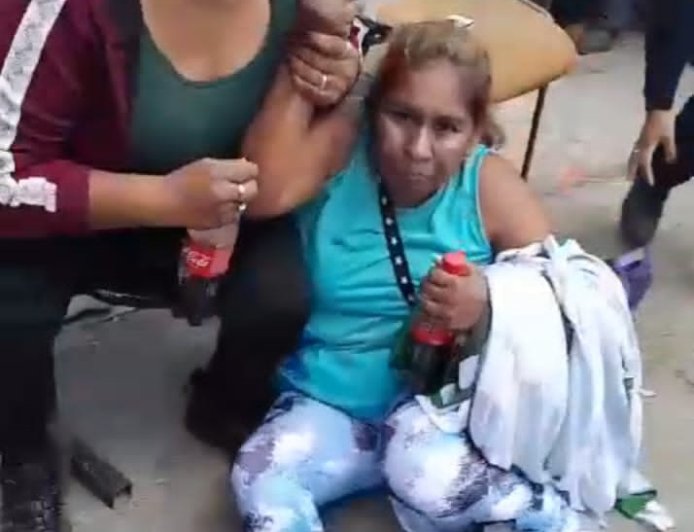 No dejaron ingresar a la Municipalidad a trabajadores que se manifestaban ,algunos sufrieron golpes