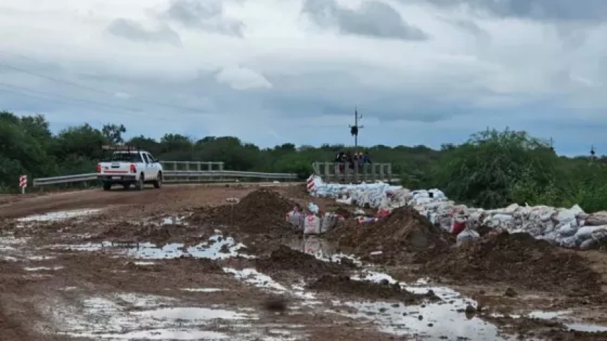 Vialidad de Salta realiza tareas para atenuar problemáticas por la crecida del Pilcomayo