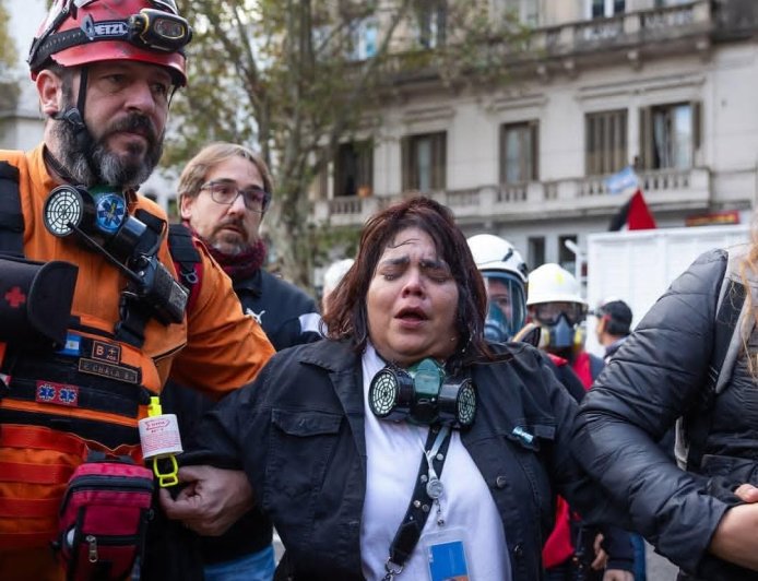 Una periodista salteña fue agredida en la marcha de los jubilados en el Congreso