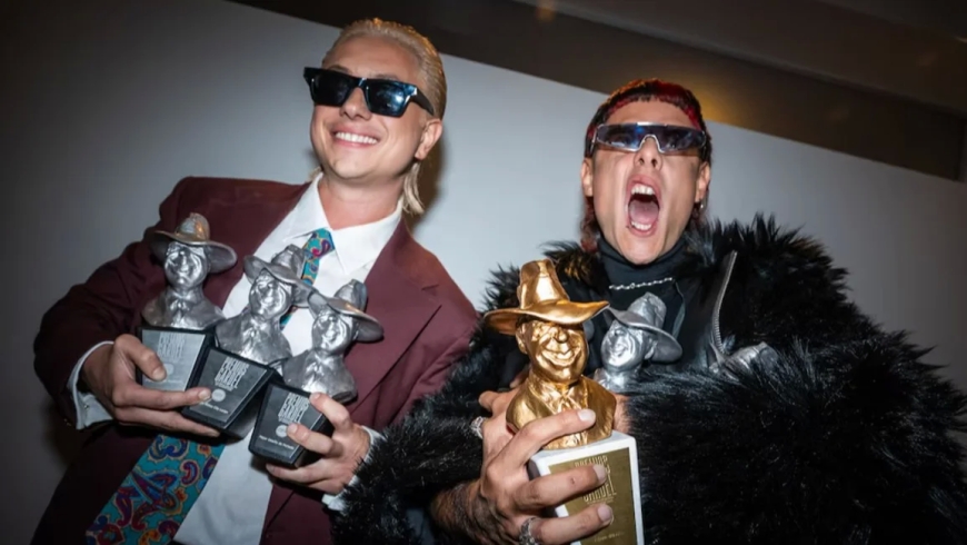 Ca7riel & Paco Amoroso se llevaron el Gardel de Oro