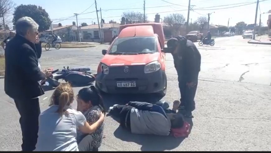 Impactante choque en cadena en Av. Banchik: cinco autos involucrados y dos heridos