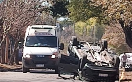 Siniestro vial en Grand Bourg: un auto volcó sobre Avenida Libertador