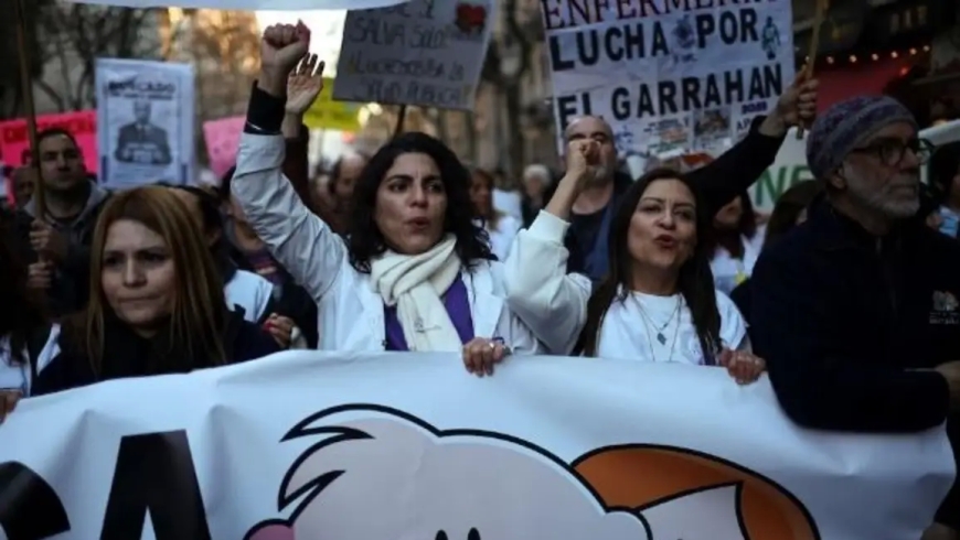 HOSPITAL GARRAHAN - Los trabajadores del Hospital Garrahan iniciaron un nuevo paro por 24 horas y habrá otra movilización