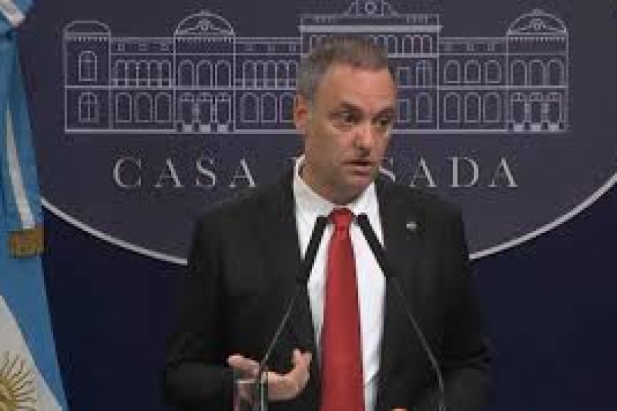 Adorni calificó como "inentendible" el paro y apuntó contra los gremios: "Por algo la gente los odia"