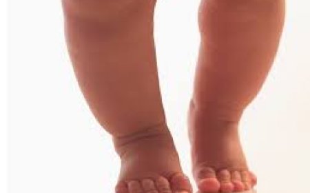 ORAN -  UN BEBÉ DE UN AÑO MUERE ELECTROCUTADO EN SU HOGAR