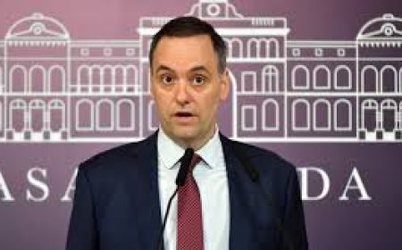 Citan a declarar a las cuatro prestamistas de Adorni