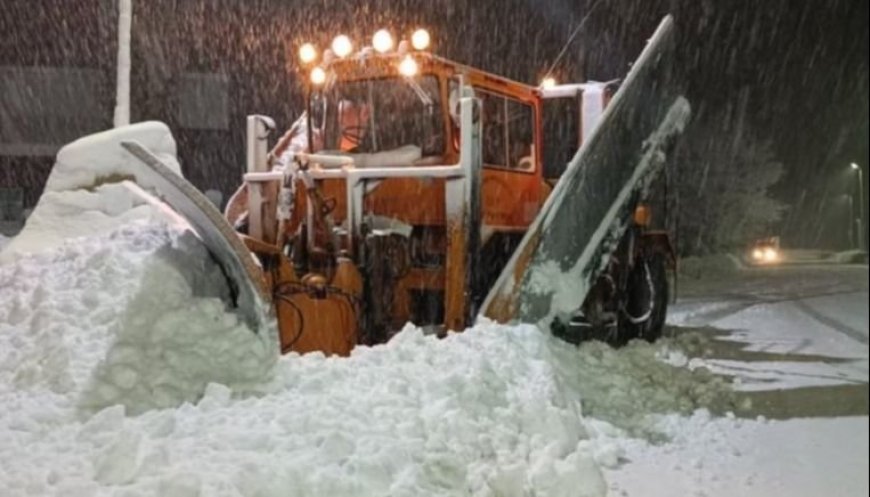 Rescataron a más de 20 personas que habían quedado atrapadas en la nieve en Mendoza