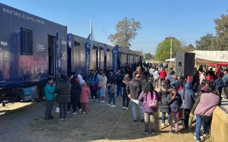 El Tren "25 de Mayo" llegó a Cerrillos con más de 15 servicios sanitarios y sociales