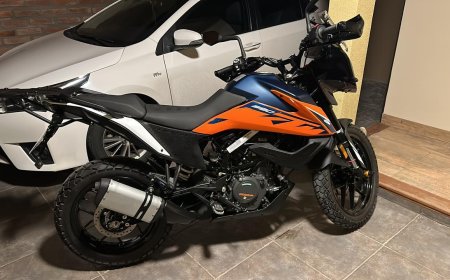 Robaron una moto KTM 390 de una vivienda en barrio Mirazoles: el hecho quedó registrado por cámaras